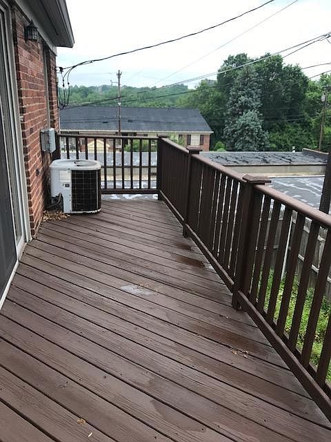 private deck