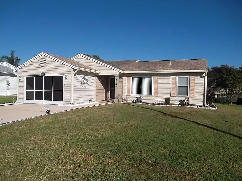 1st image of 6067 Sanderling Dr