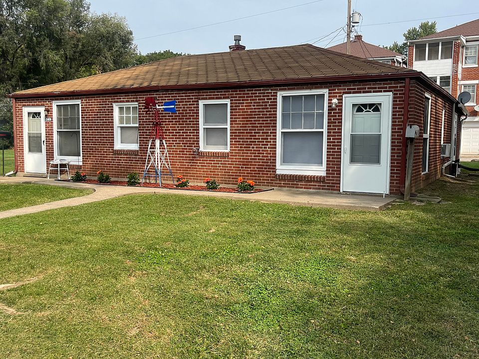 1st image of 2411 El Tivoli Dr