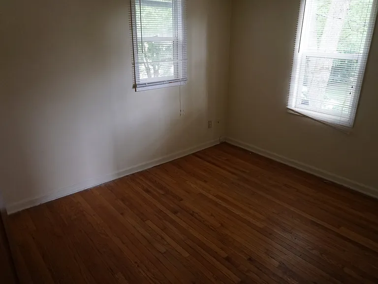 65 E Norwich Ave — Photo 17