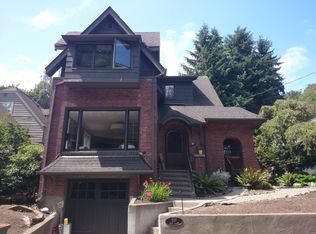 907 38th Ave, Seattle, WA 98122