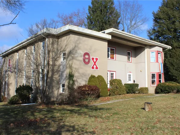 388 N Main St, Meadville, PA 16335