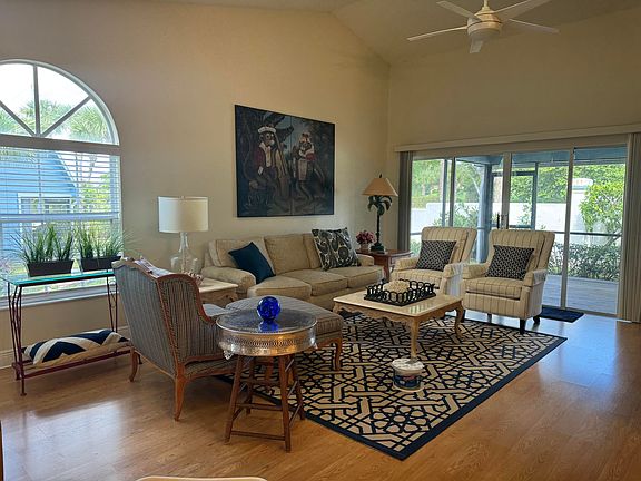 5th image of 108 Ocean Dunes Cir #108