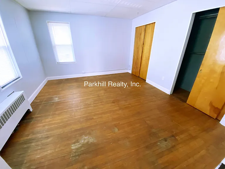 641 George St — Photo 3