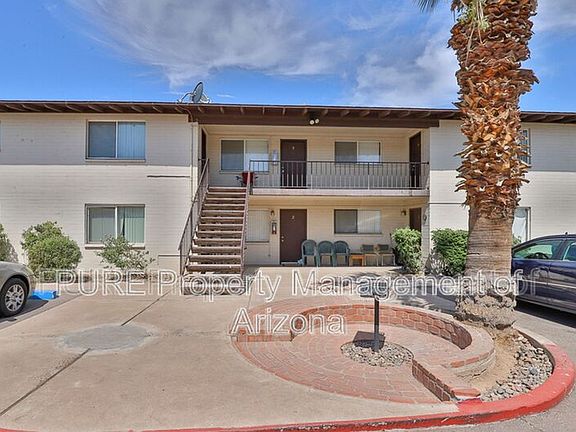 2nd image of 221 E 2nd Ave APT 9