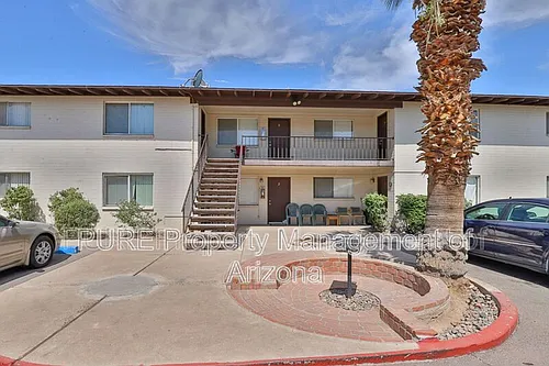 221 E 2nd Ave #9 Photo 1
