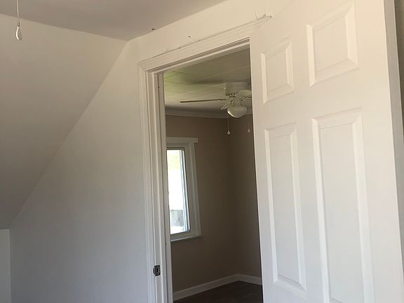 5th image of 25334 Pinehurst St #1