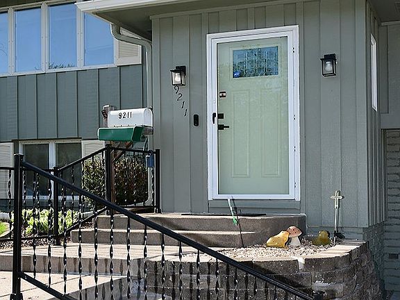 3rd image of 9211 Weir St