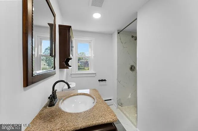 245 Paxson Ave — Photo 8