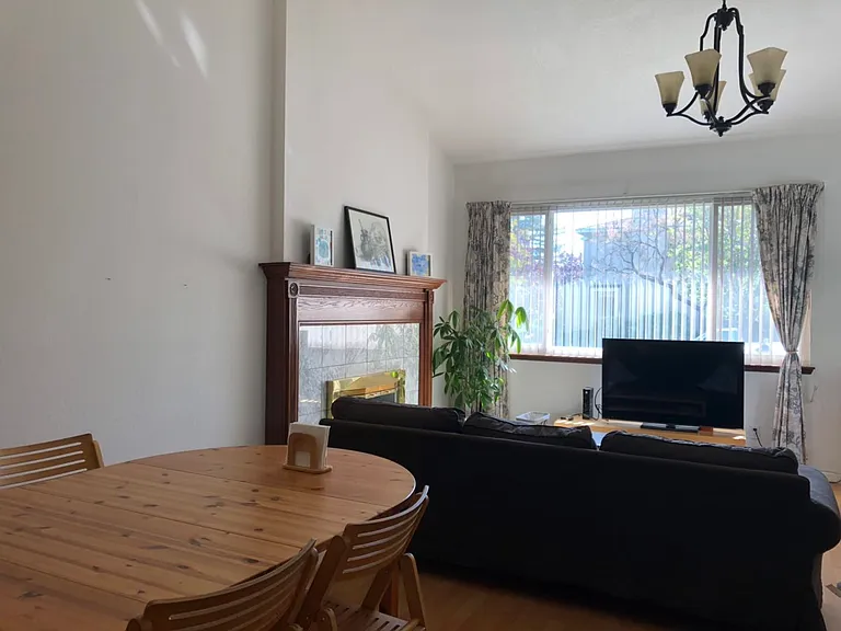 1211 Crescent Ter — Photo 12