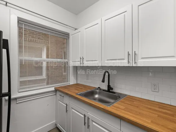 3702 Meramec St APT 1E, Saint Louis, MO 63116