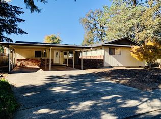 1720 Anthony Ct, Cottage Grove, OR 97424