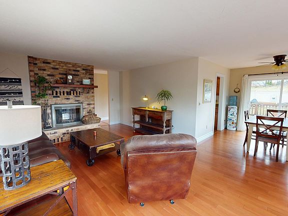 5th image of 805 Highland Park Dr