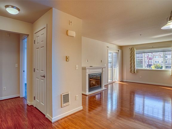 5th image of 13405 97th Avenue E #207