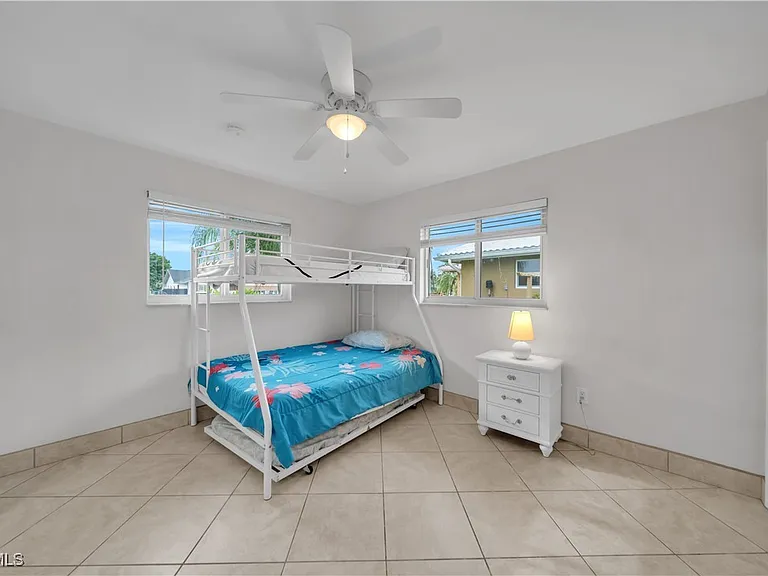 3746 SE 1st Pl — Photo 22