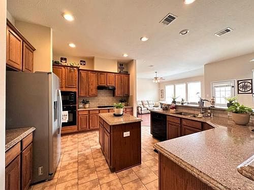 5th image of 18715 Penn Farm Dr
