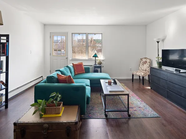 583 17th St #2, Brooklyn, NY 11218