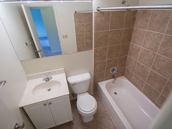 3rd image of 4210 Romaine Dr #4214-07