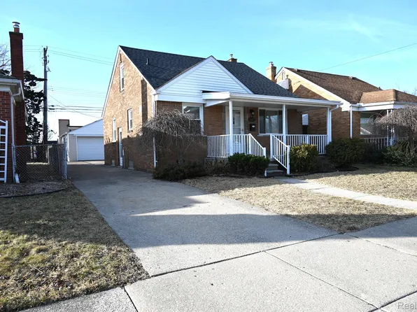 12883 Callender St, Southgate, MI 48195