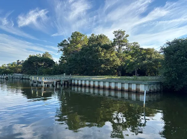 2179 Teal Rd, Corolla, NC 27927