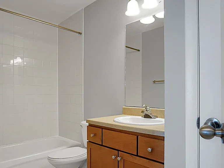 273 Alexandra Dr #11 — Photo 30