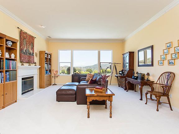 5th image of 956 Paseo Santa Cruz