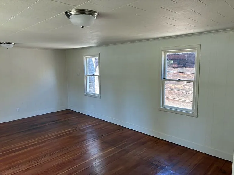 1645 Mississippi Ave — Photo 11