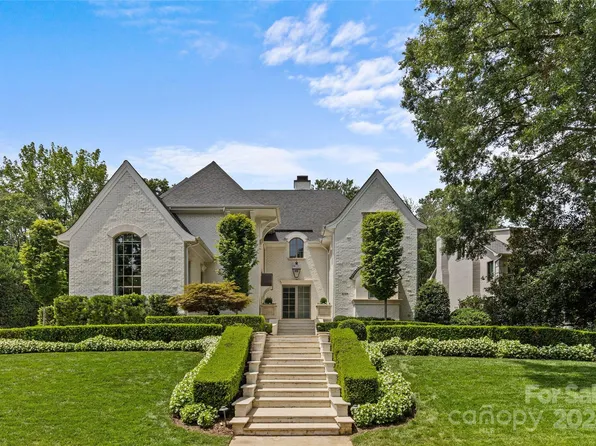 4108 Foxcroft Rd, Charlotte, NC 28211