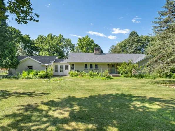4480 Leonard St, Coopersville, MI 49404