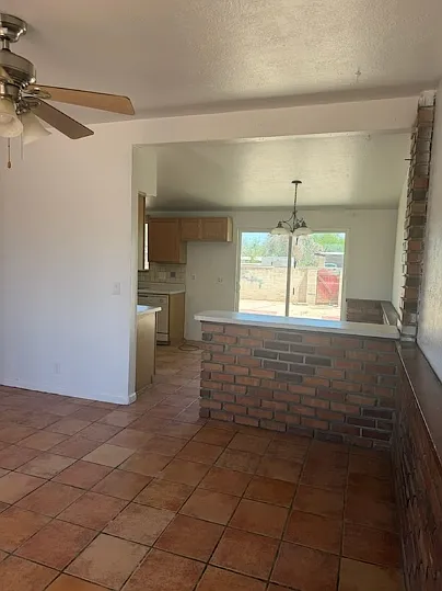 3 bed, 1160 sqft, $1,500 — Photo 3