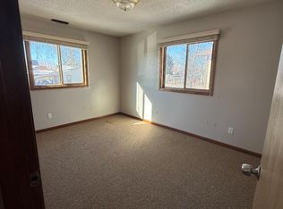 807 9th Ave, Belle Fourche, SD 57717