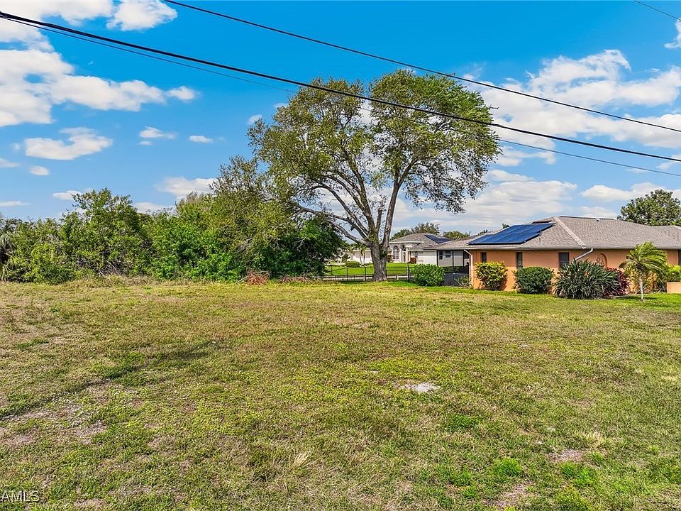 1st image of 224 SE 23rd Pl