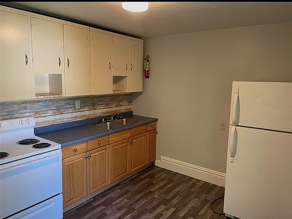 3rd image of 333 Normal Ave