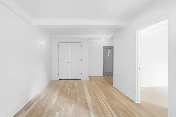 Rented by Oxford Property Group | media 12