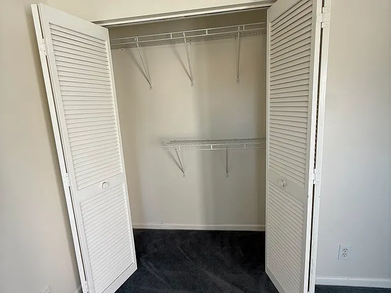 6744 Canary Palm Cir — Photo 29