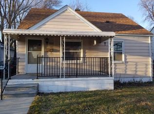 959 E Rowland Ave, Madison Heights, MI 48071
