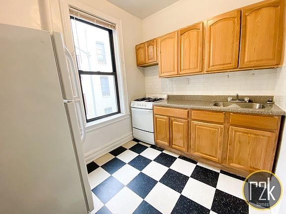 2nd image of 31-60 33rd St #C6