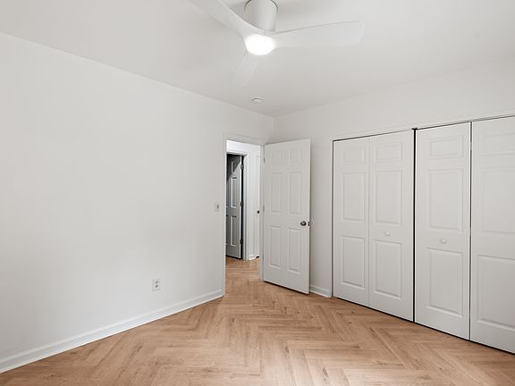 4th image of 907 Beaufort St #C