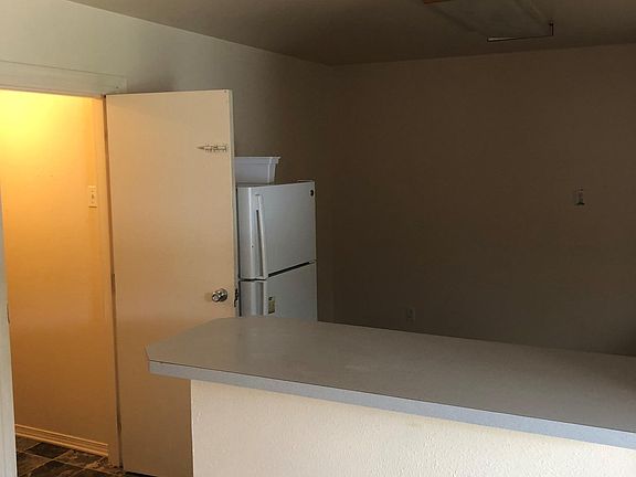 Bar/Kitchen