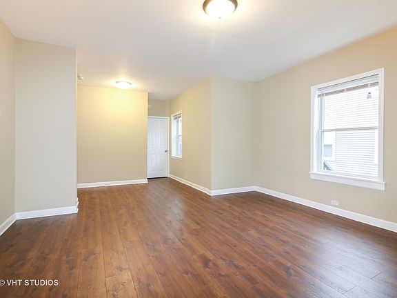 2nd image of 209 27th Ave