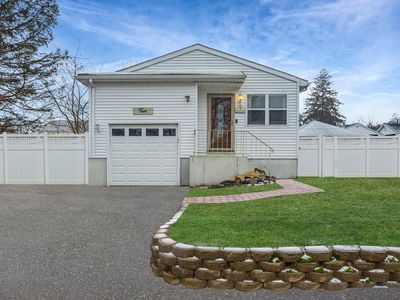 4 Jupiter Road, Rocky Point, NY, 11778