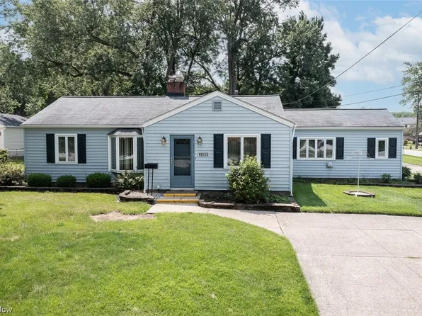 19255 Temple Dr, Strongsville, OH 44149