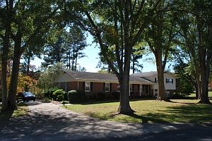 2nd image of 1525 Clubview Dr