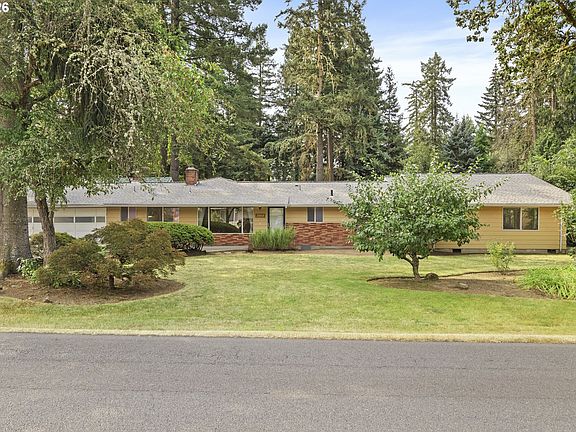 2nd image of 3968 SE Bentley St