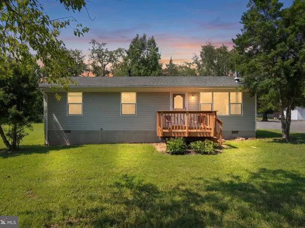 132 Hemp Rd, Fredericksburg, VA 22406