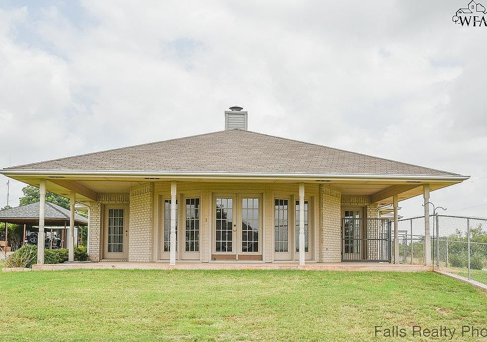 1st image of 4226 Country Meadows Dr