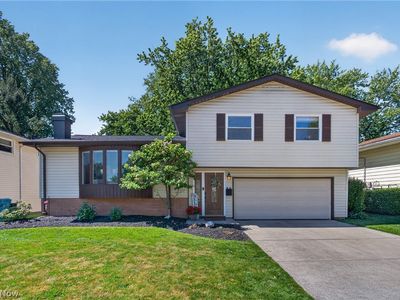11179 Lafayette Dr, Parma Heights, OH, 44130
