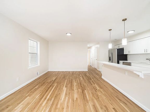 3rd image of 188 Arlington Ave Floor 1