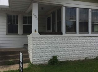 2005 N Prospect Rd, Peoria, IL 61603