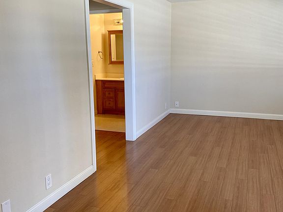 3rd image of 466 24th St